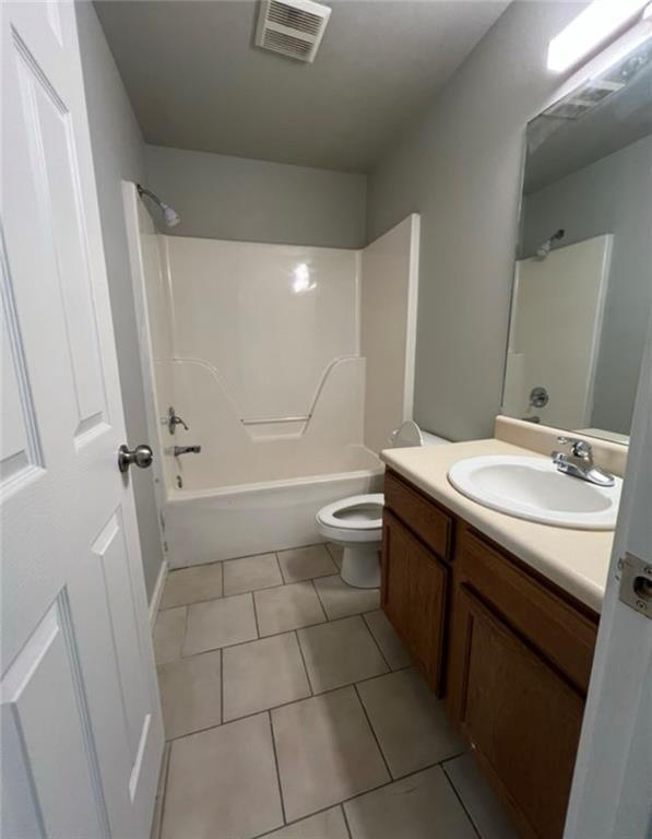 Building Photo - 910 N Meadowlands Dr