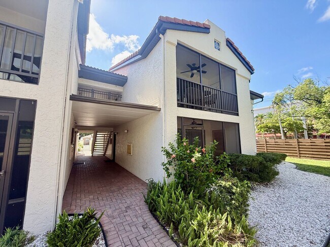 Building Photo - 2 bed 2 bath condo in Rosemary's District