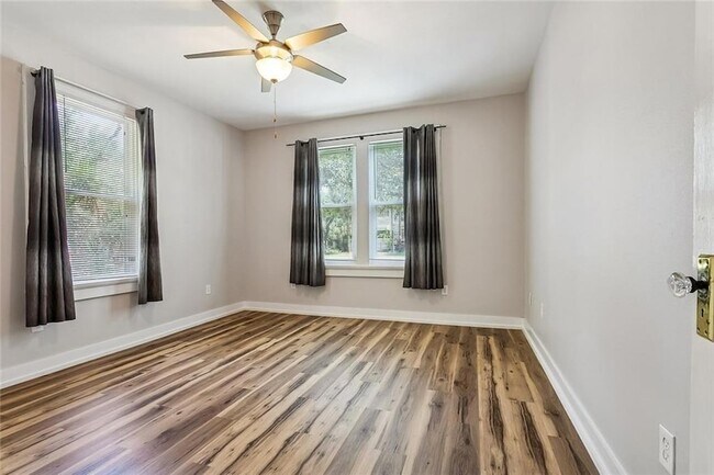 Building Photo - 2514 S Carrollton Ave