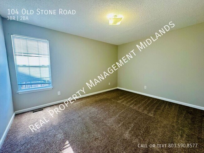 Building Photo - 104 Old Stone Rd