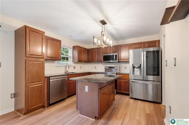 Building Photo - 5502 Tanglewood Ln