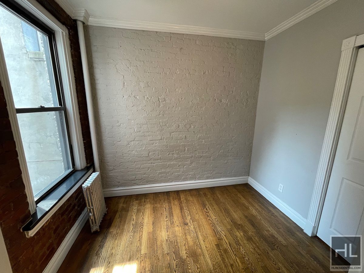 Building Photo - East 13th Street
