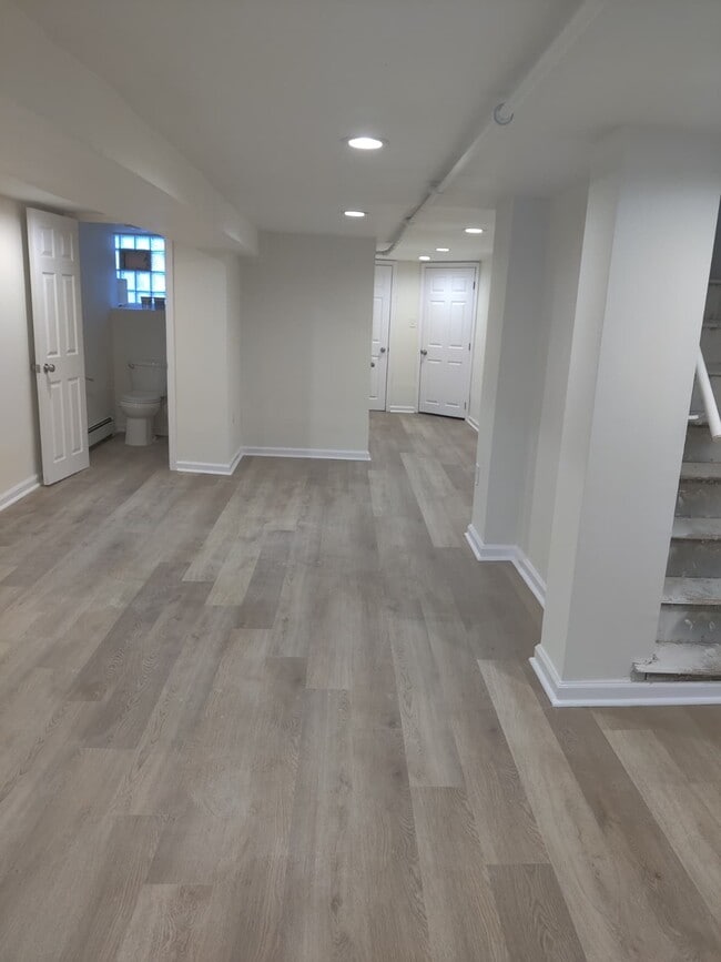 Building Photo - 6528 Limekiln Pike