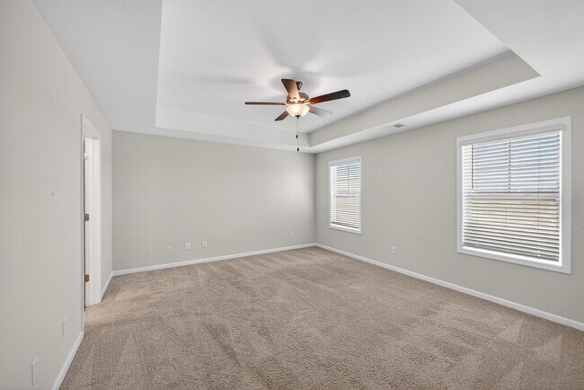 Building Photo - 255 Mansell