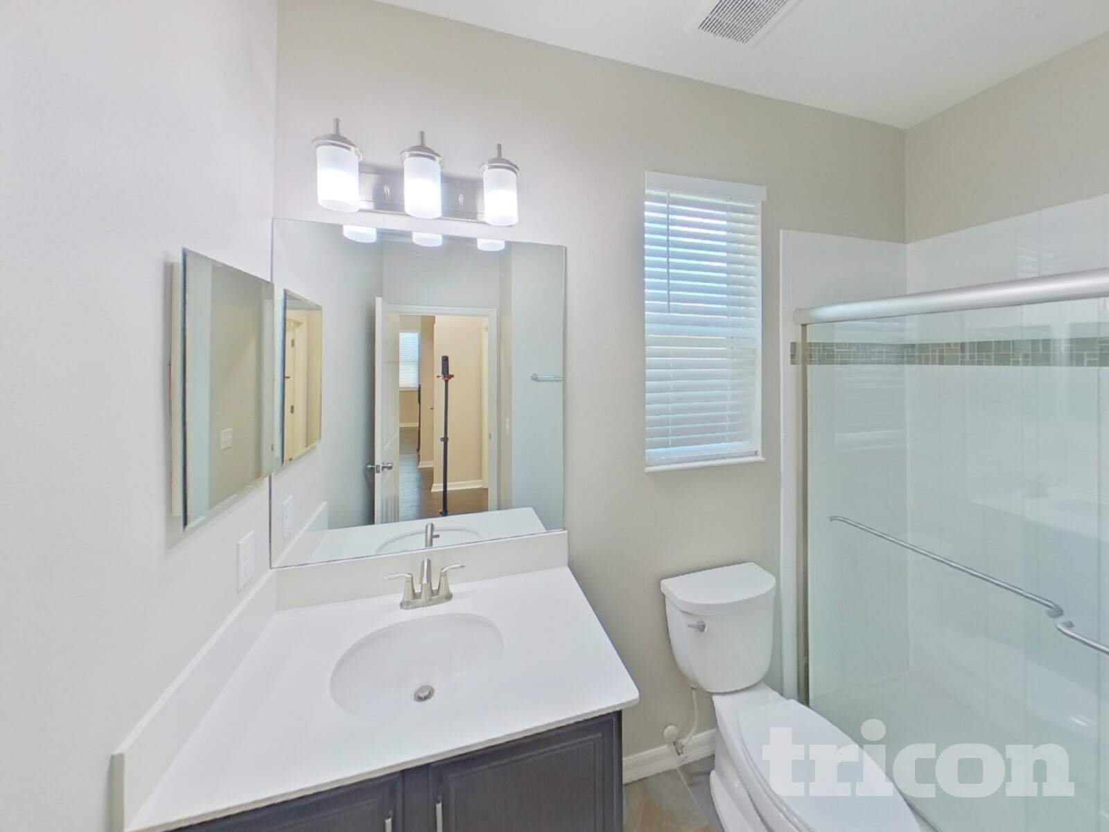 Building Photo - 10710 Southern Forest Dr