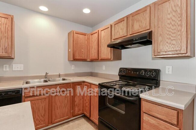 Building Photo - 153 Marakery Rd