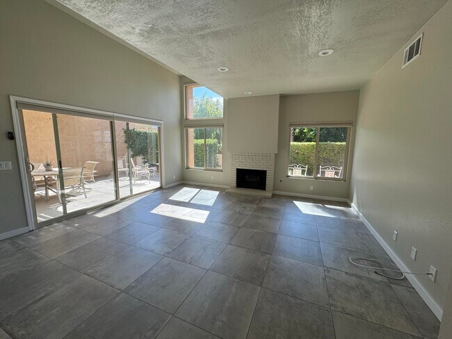 Building Photo - 41737 Armanac Ct