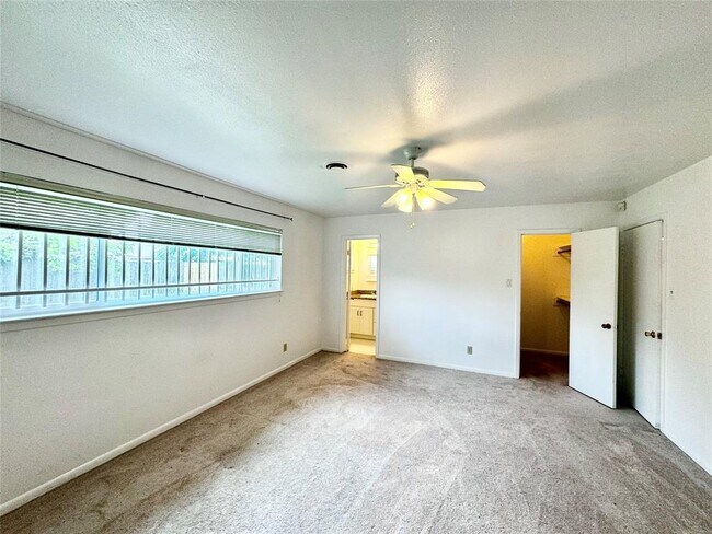 Building Photo - 8419 Neff St