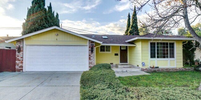 Primary Photo - 4051 tamayo st