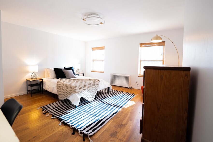 Building Photo - 244 Clifton Pl