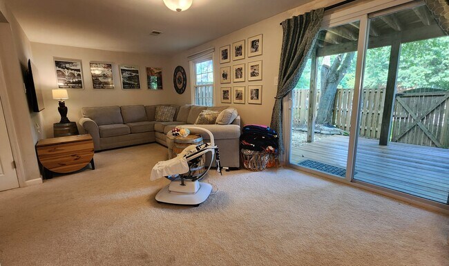 Building Photo - 2927 Amberleigh Way