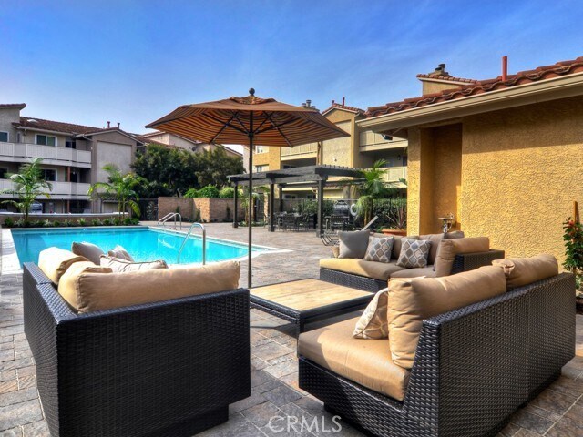 Building Photo - 48 Corniche Dr