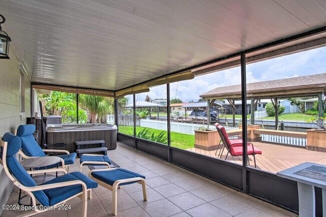 Building Photo - 1640 Coquina Dr