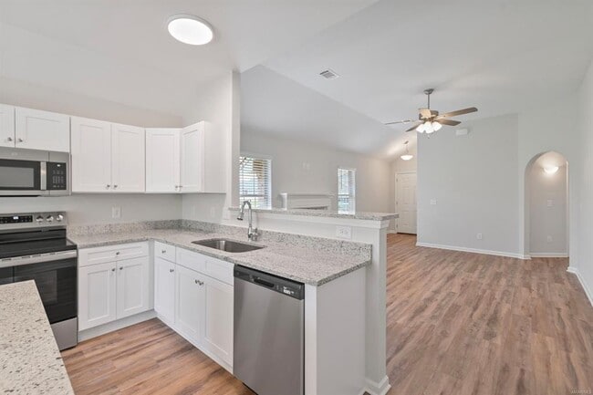 Building Photo - 2026 Dawsons Ml Ln