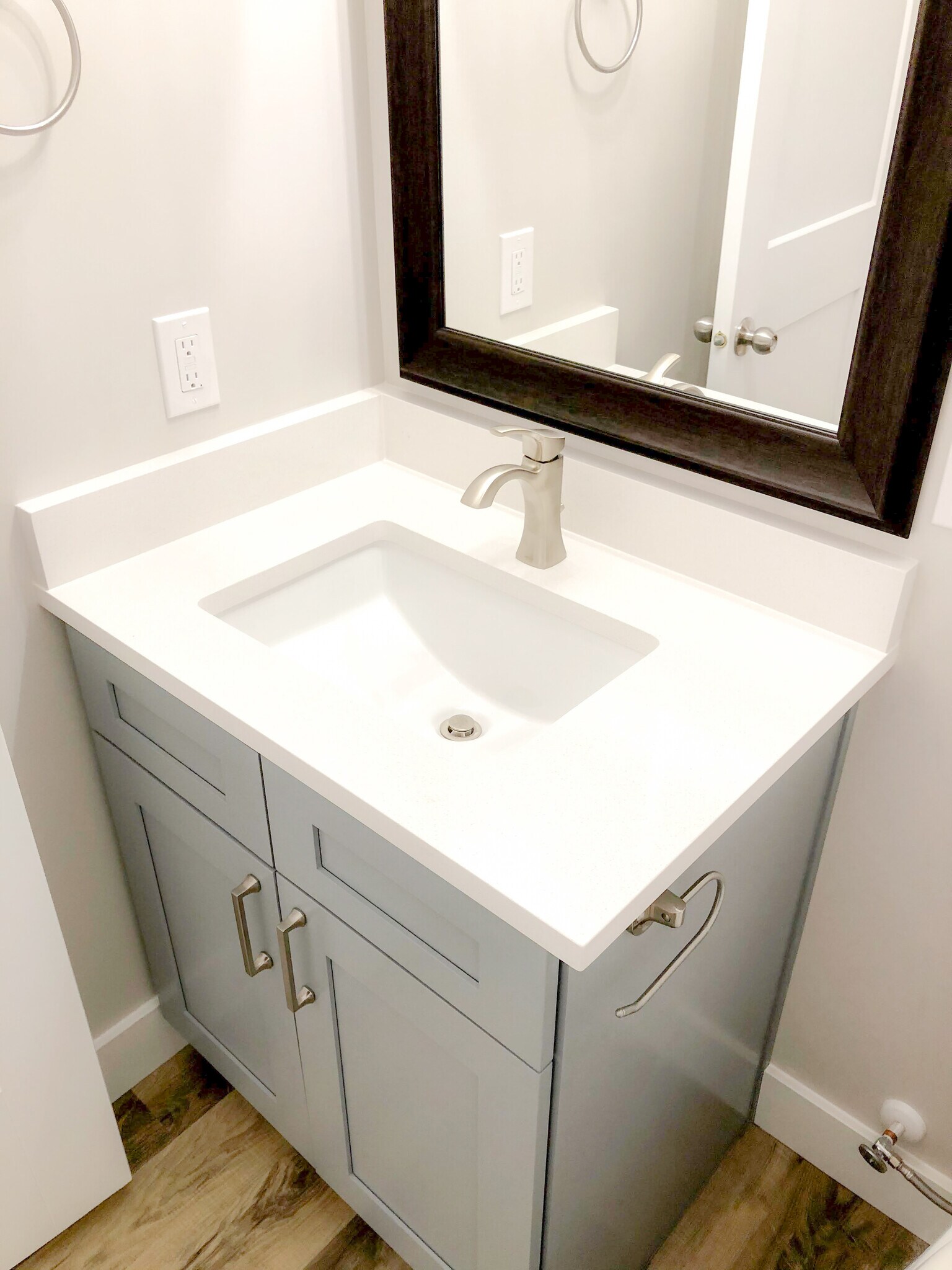 Bathroom sink - 959 S 650 W
