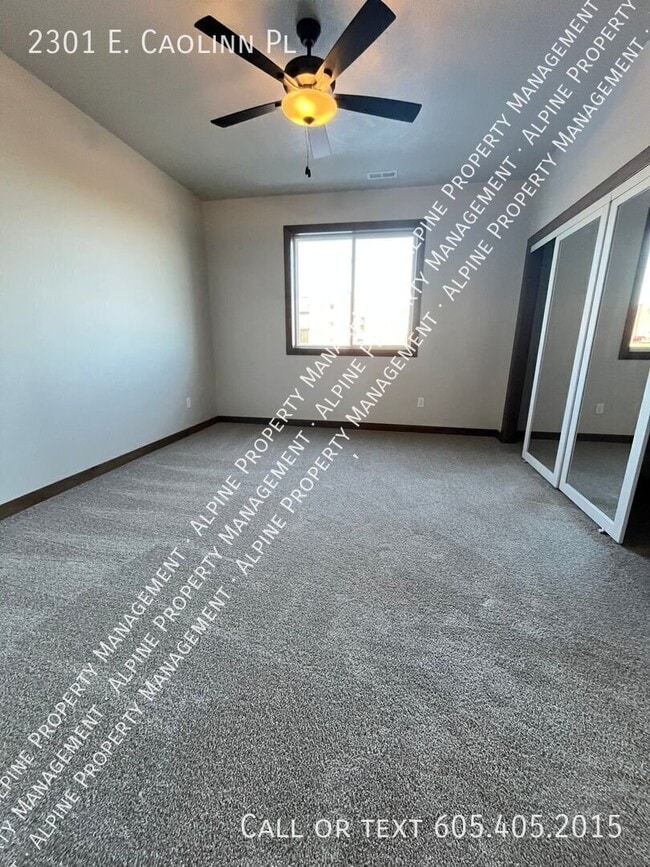 Building Photo - 2301 Caolinn Pl