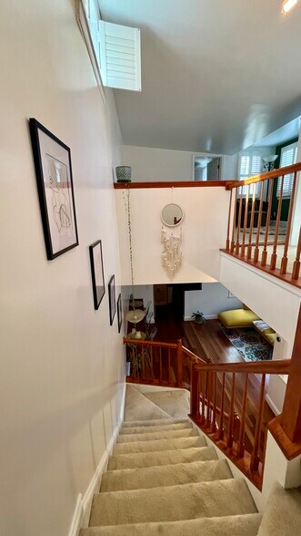 Steps - 512 Cathedral St