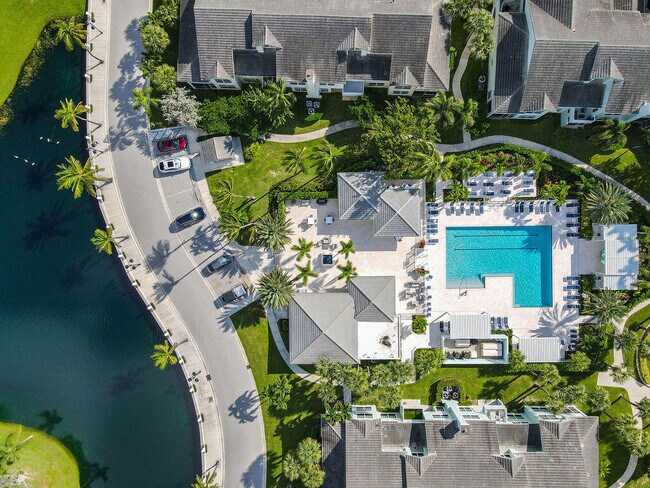 Building Photo - 2074 Mainsail Cir