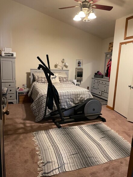 Building Photo - 4314 Tadpole Rd