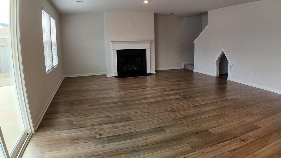 Building Photo - 359 Anna Gray Cir