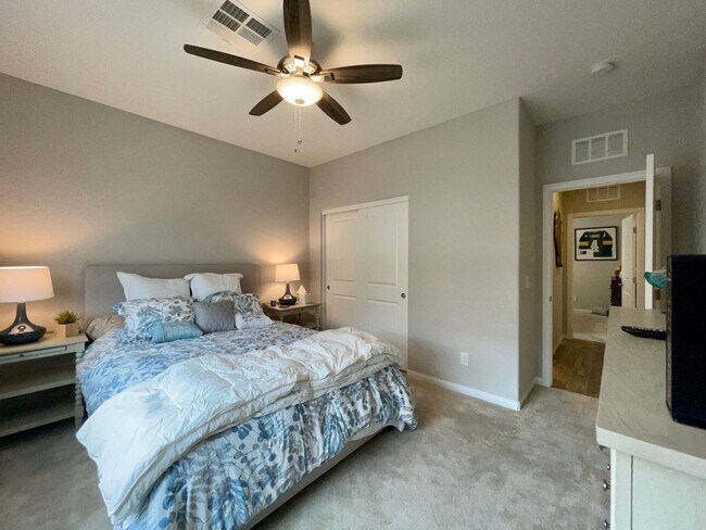 Building Photo - Fully Furnished Designer Home in Guard-Gated Rhodes Ranch – Short-Term Luxury Rental