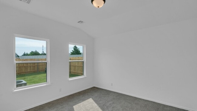 Building Photo - 3 Bed | 2 Bath in Owasso!