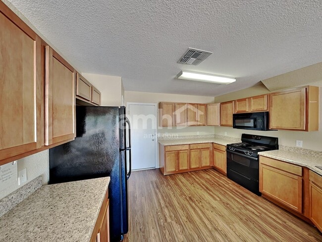 Building Photo - 6179 E Bramble St