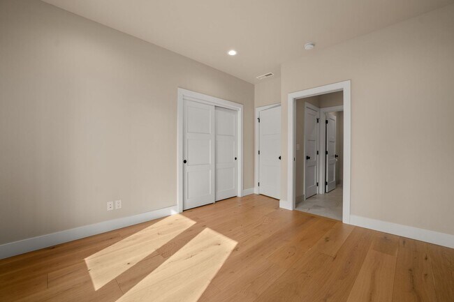 Building Photo - 2971 NW Polarstar Ave