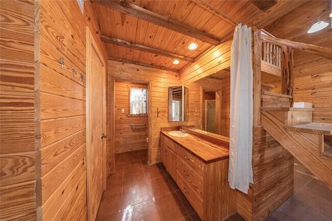Building Photo - 105 Ridge Oak Dr