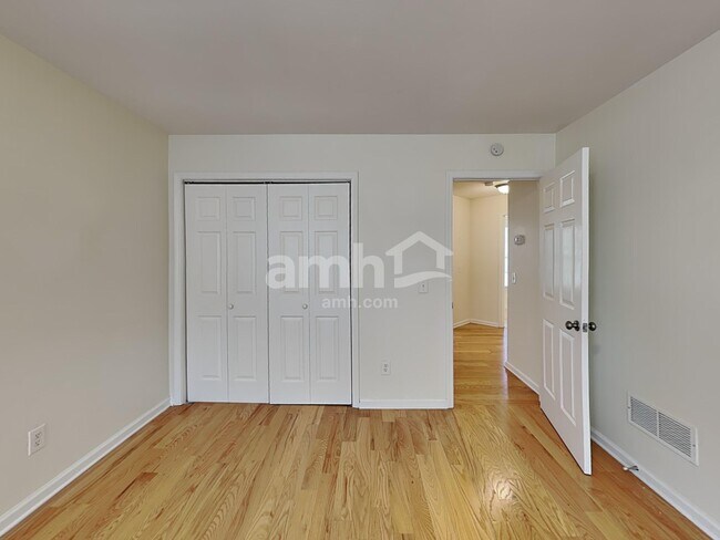 Building Photo - 1144 Regiment Dr NW