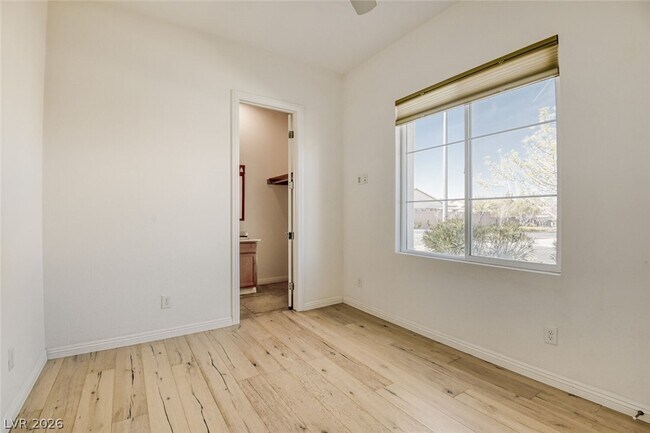 Building Photo - 2532 Ballatore St