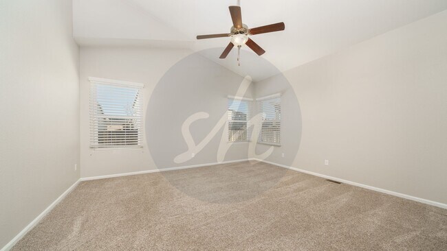 Building Photo - Spacious 4-Bedroom Home with Bonus Room and Full Basement!