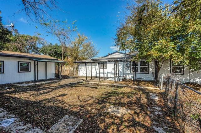 Building Photo - 901 Woodleigh Dr