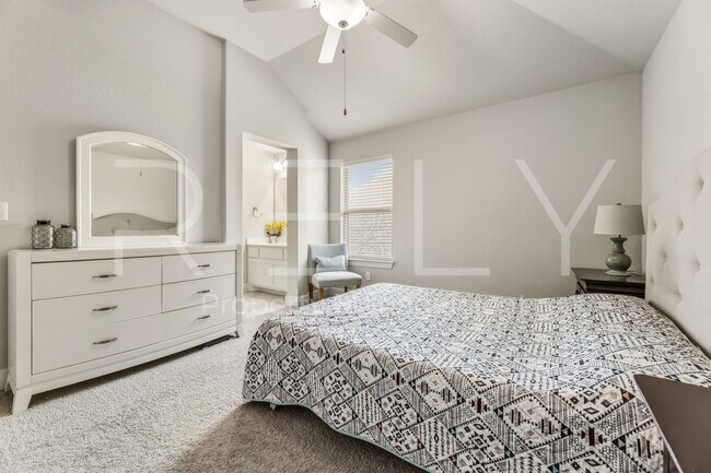 Building Photo - 240 Cross Timbers Dr