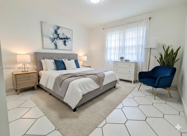 Building Photo - 5900 SW 127th Ave