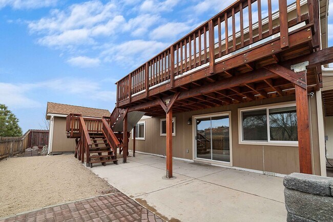 Building Photo - 1642 Caulsa Lane - Coming Soon - Available Mid May!!