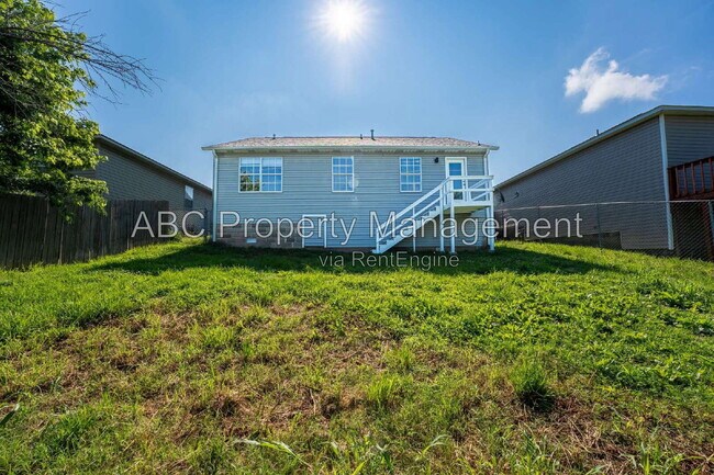 Building Photo - 1106 S E St