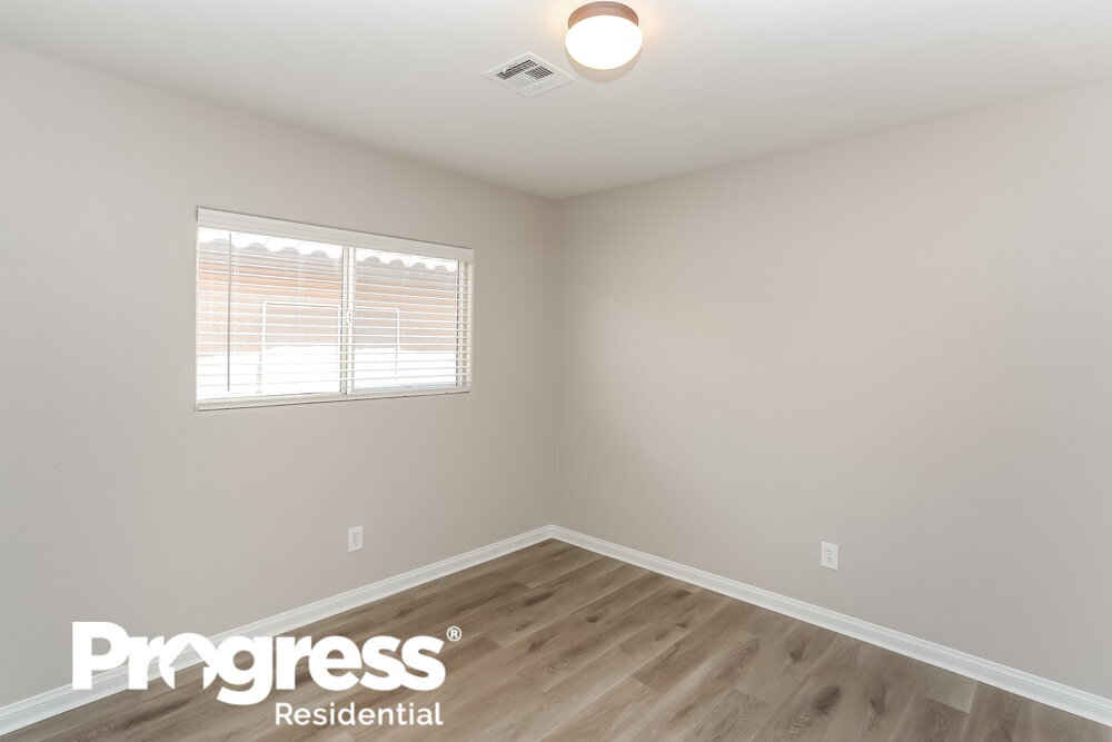 Building Photo - 6171 W Blue Rapids Ct