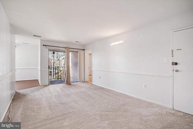 Building Photo - 3356 Woodburn Rd