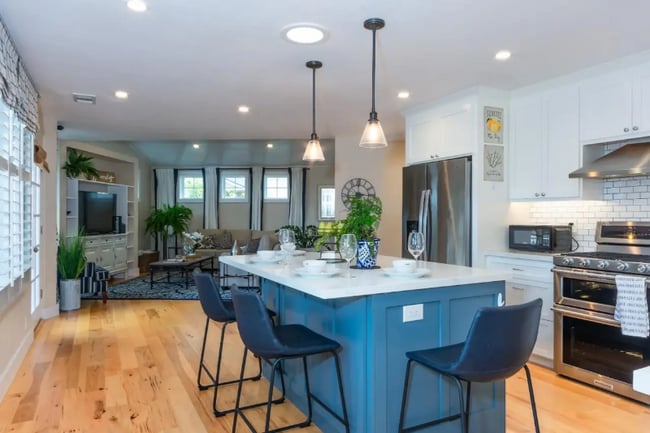 Building Photo - 340 Jarvis Ct