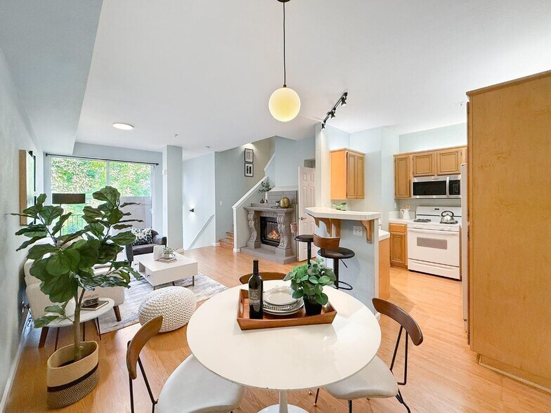 Building Photo - 1102 Niguel Ln