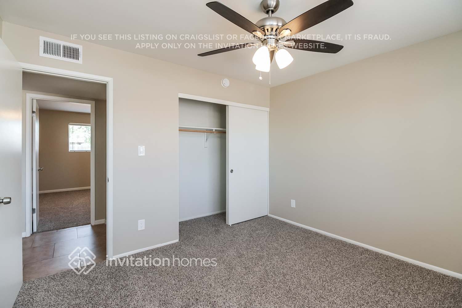 Building Photo - 1821 E La Donna Dr