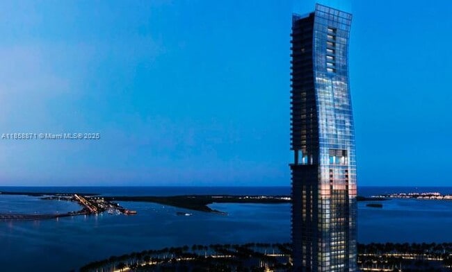 Building Photo - 1451 Brickell Ave