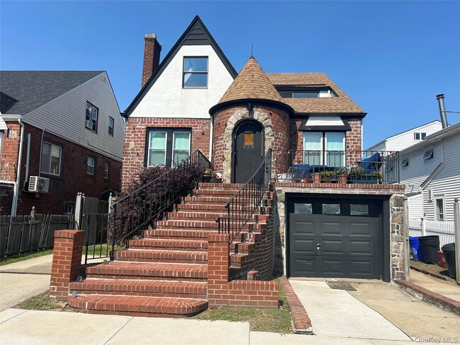 Primary Photo - 629 E Olive St