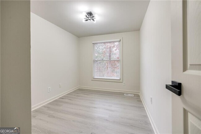 Building Photo - 3254 Newcastle Way