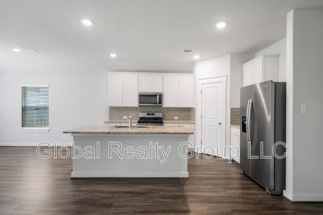Building Photo - 10519 Rosalina Lp