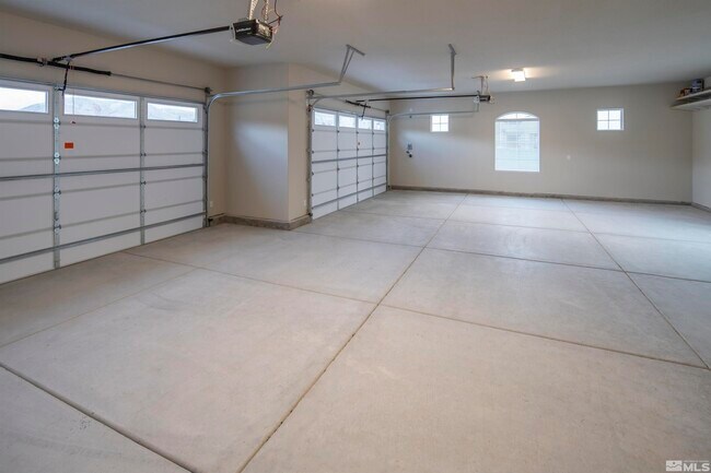 Building Photo - 11581 Anthem Dr