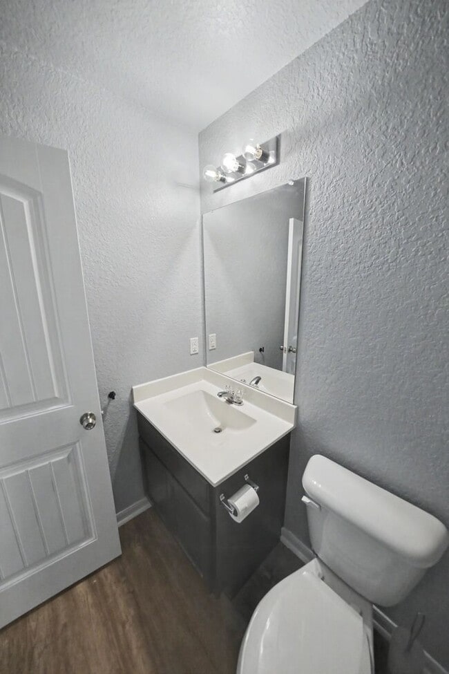 Building Photo - Modern 4-Bed Home with Open Layout in New Braunfels - Realtor Commission: $500