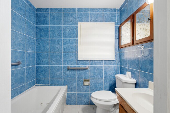 Building Photo - 8043 Joffre Dr