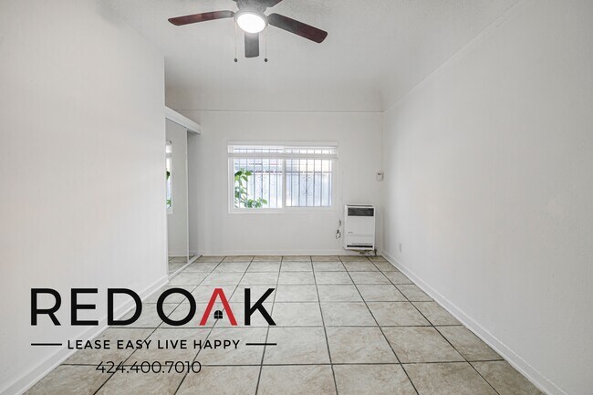 Building Photo - 7404 S Figueroa St